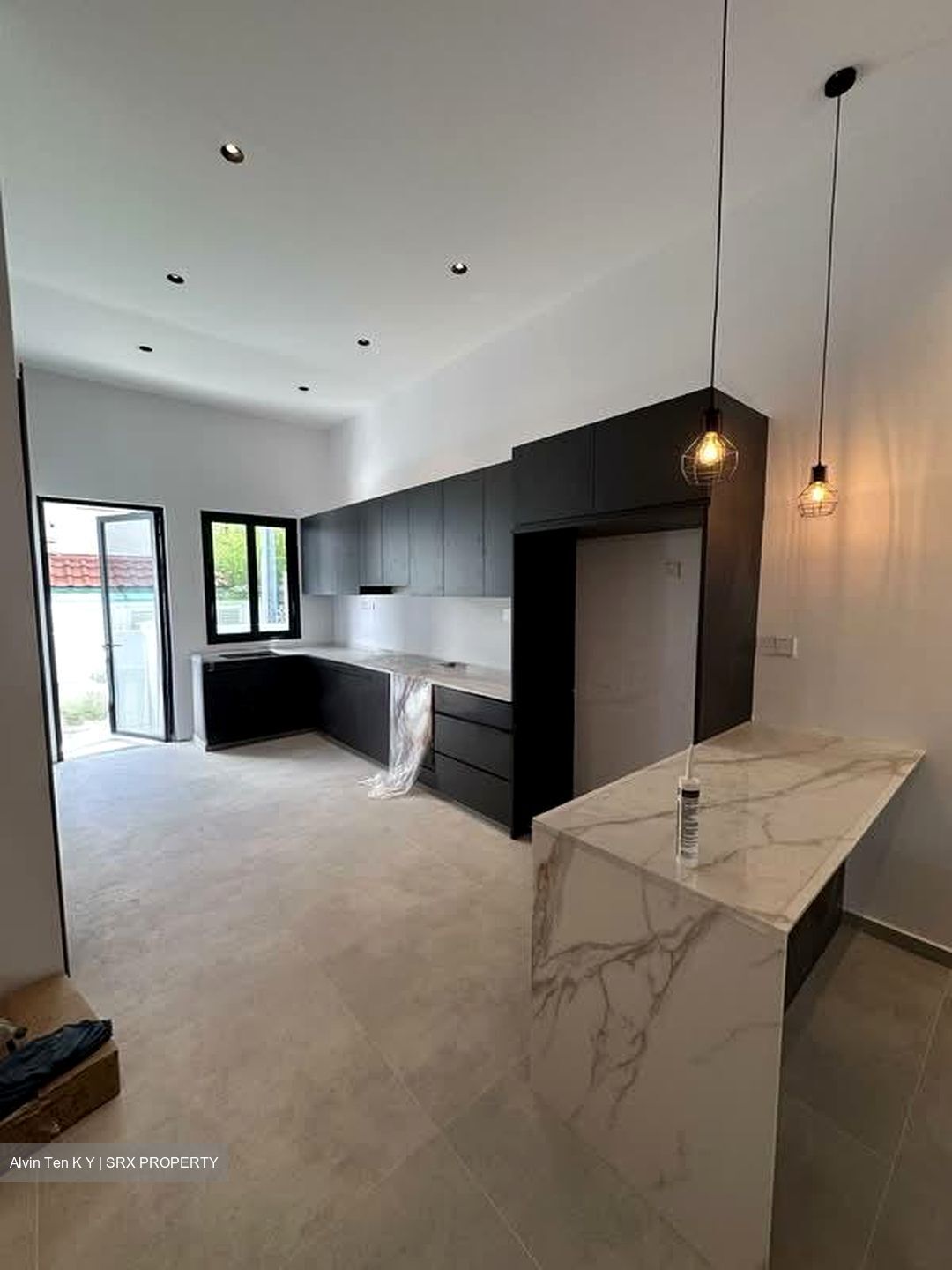 Opera Estate (D15), Terrace #565600021